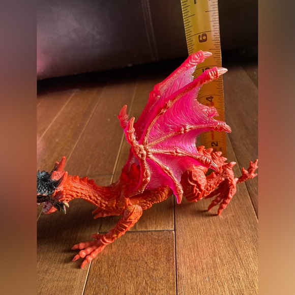 Chap Mei Dragon Red With Purple Wings - Picture 8 of 9